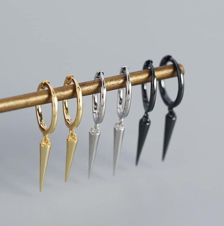 Aretes de Plata Bañado en Oro 18k Modelo Huggies Rock Stuff