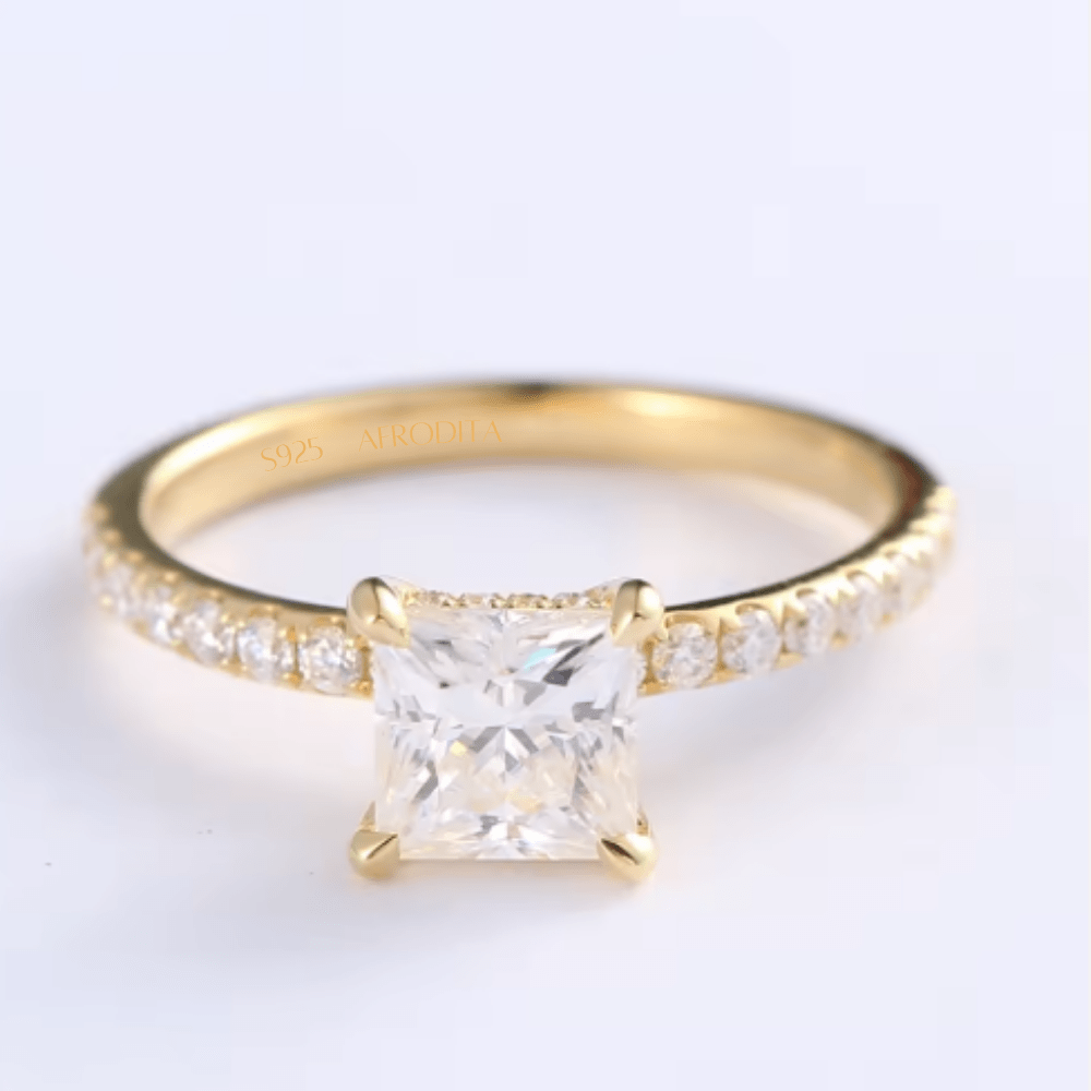 Anillo de Compromiso Afrodita 368 Plata Maciza Bañado en Oro 18k