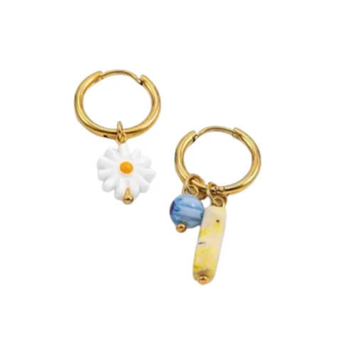 Arete de Mujer Margarita Bañado en Oro 18k